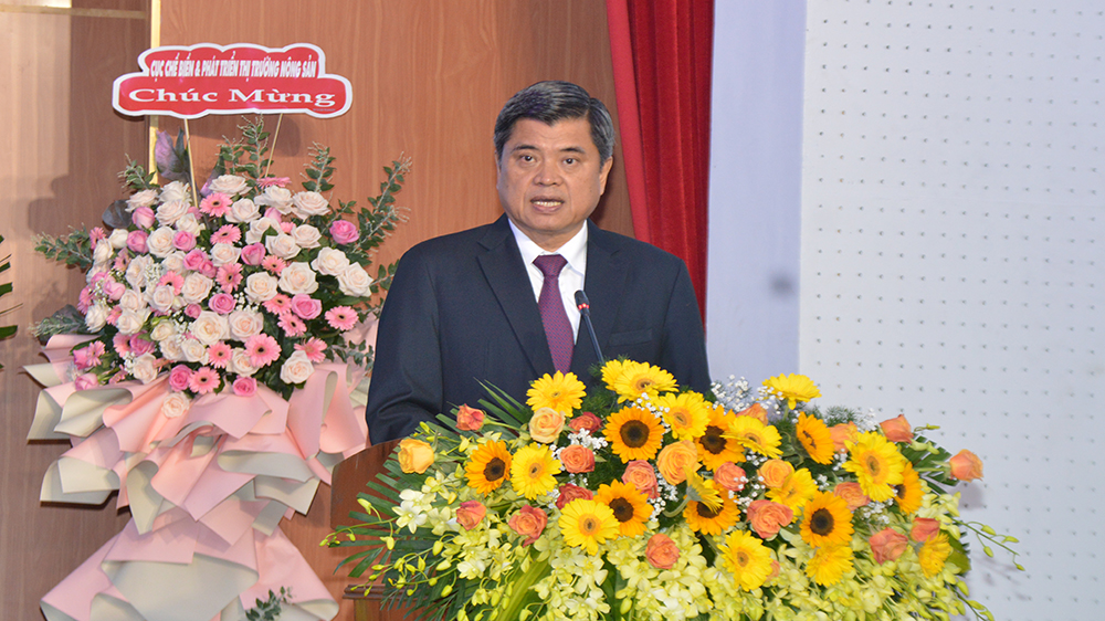 Thứ trưởng Bộ Nông nghiệp và phát triển nông thôn Trần Thanh Nam, phát biểu tại buổi lễ. 